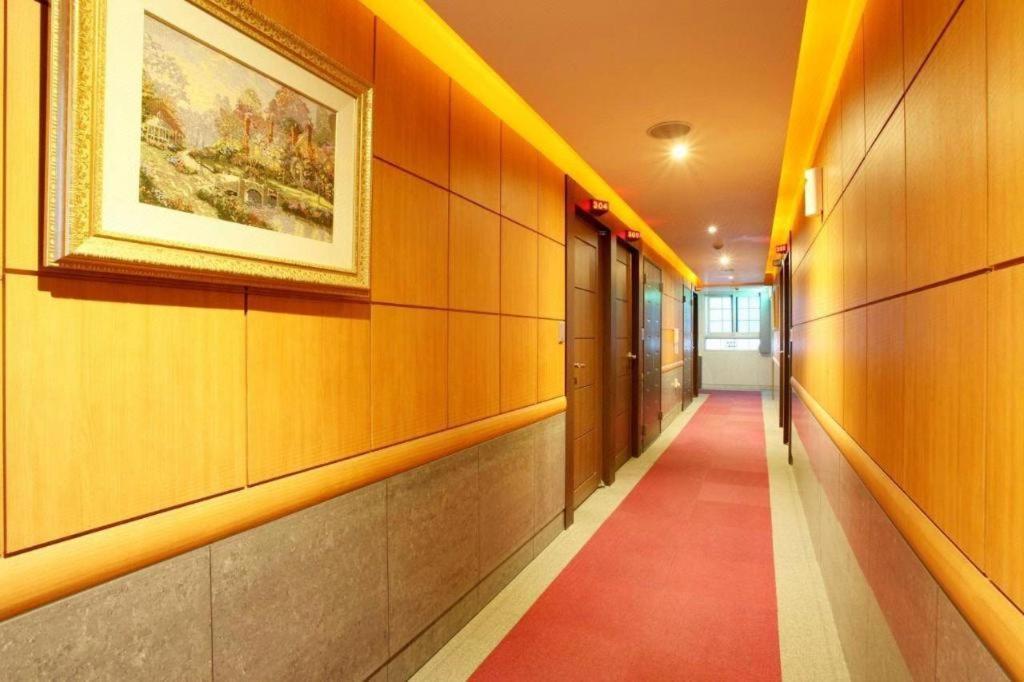 Sinyoung Motel Seoul Bagian luar foto