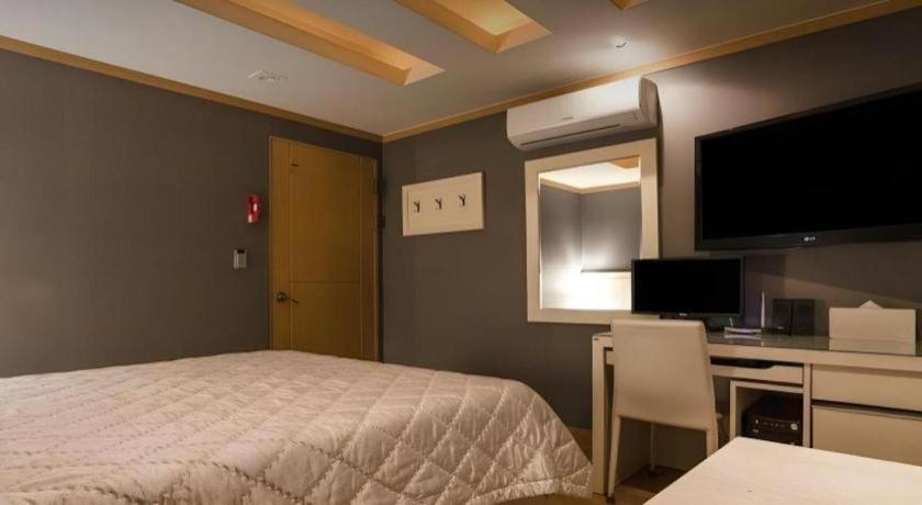 Sinyoung Motel Seoul Bagian luar foto