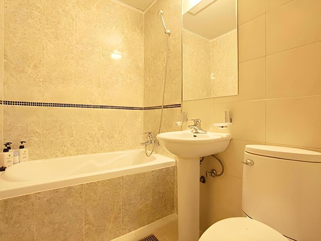 Sinyoung Motel Seoul Bagian luar foto