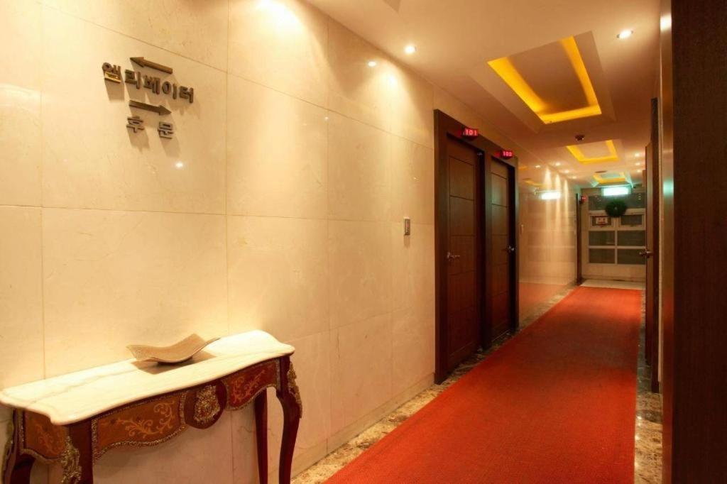 Sinyoung Motel Seoul Bagian luar foto