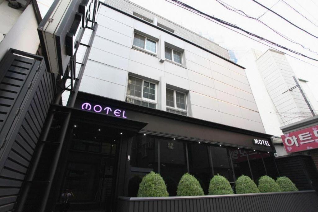 Sinyoung Motel Seoul Bagian luar foto