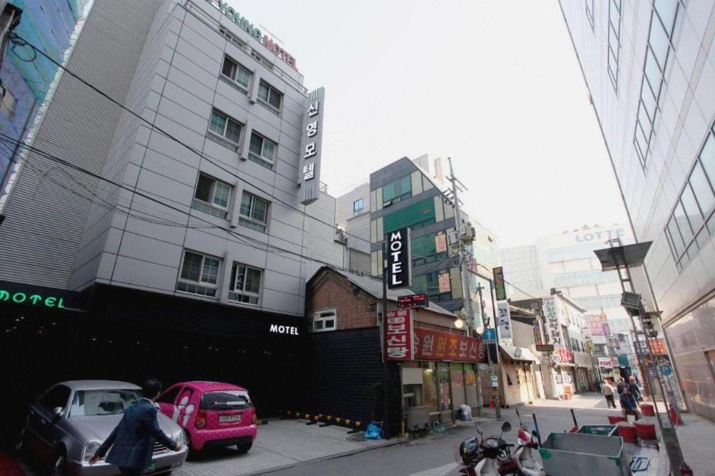 Sinyoung Motel Seoul Bagian luar foto