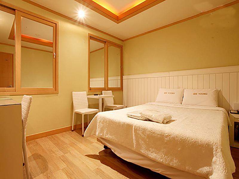 Sinyoung Motel Seoul Bagian luar foto