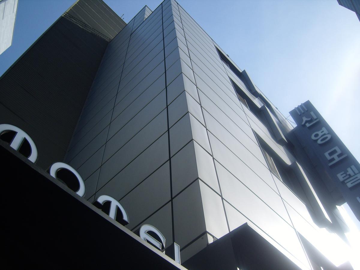 Sinyoung Motel Seoul Bagian luar foto